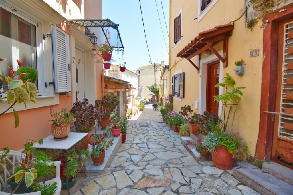 Zia Maria's House Next To Corfu Port Appartement